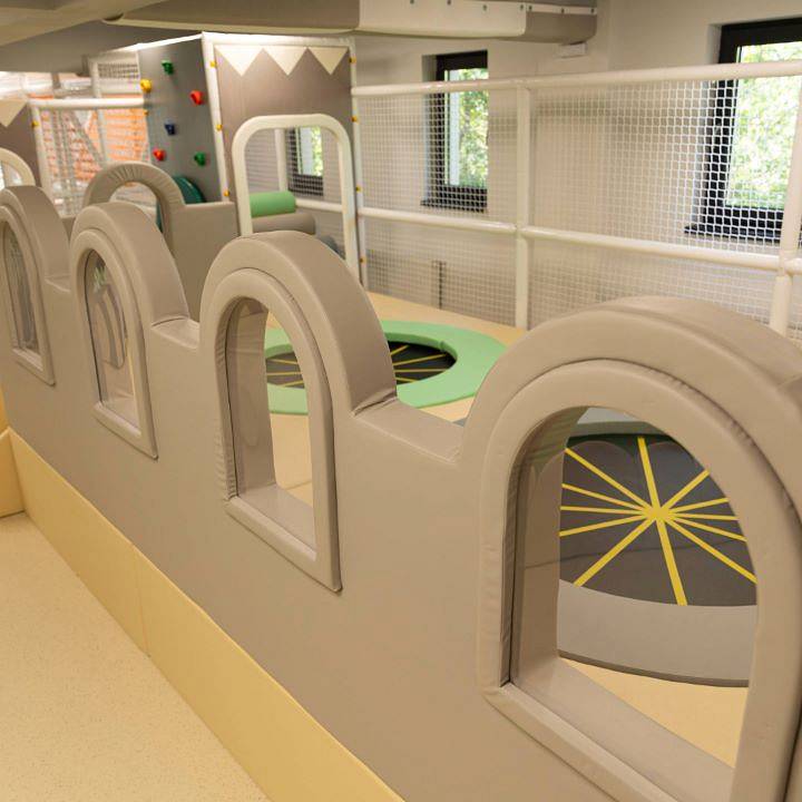 Jocuri de început și de final de petrecere ca să eviți haosul